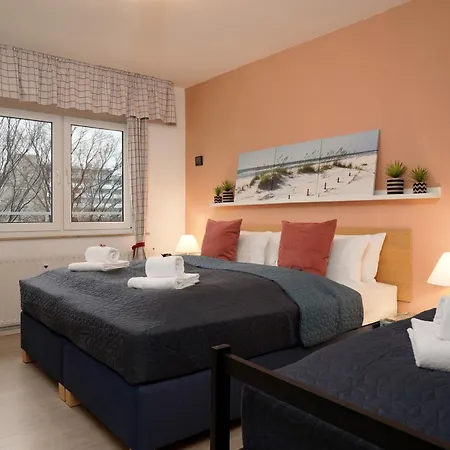 2 For Up To 5 People With Balcony In The South Of Apartamento